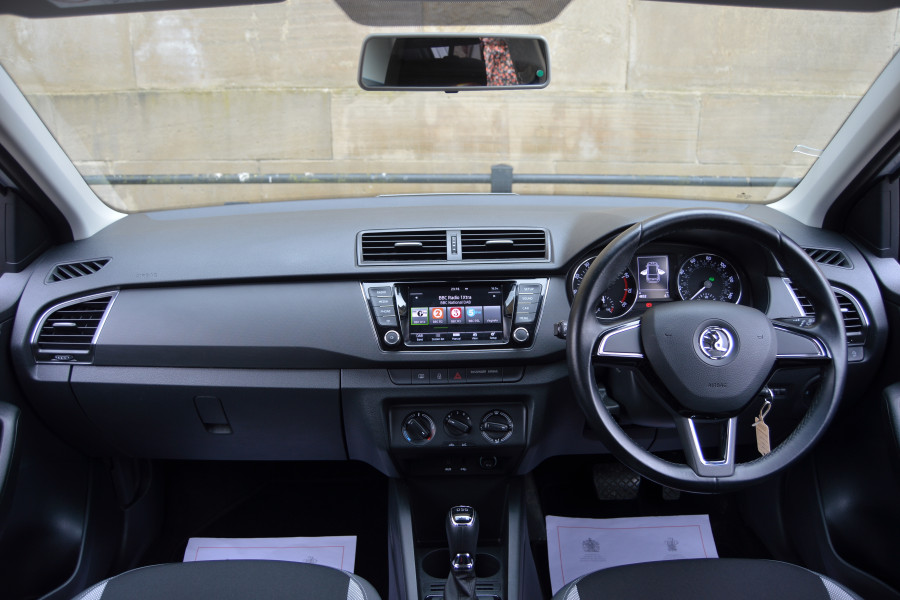 SKODA Fabia 