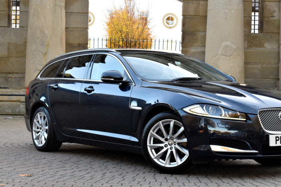 Jaguar XF 