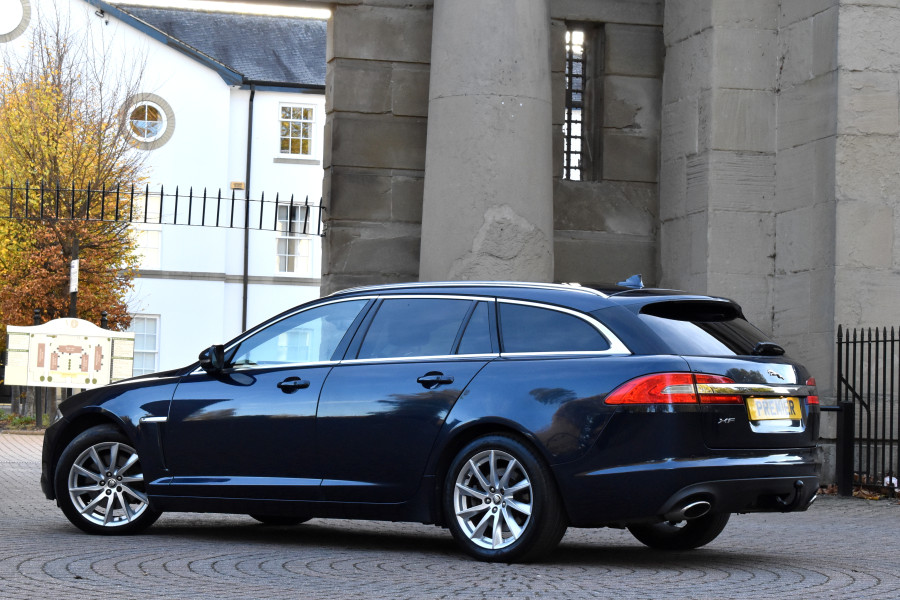 Jaguar XF 