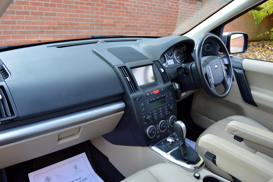 Land Rover Freelander 2 