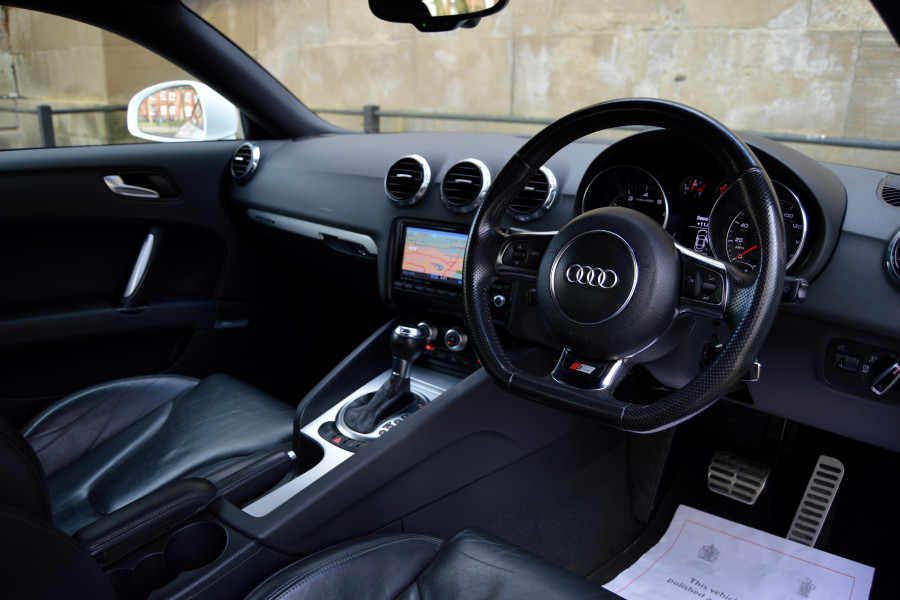 Audi TT 